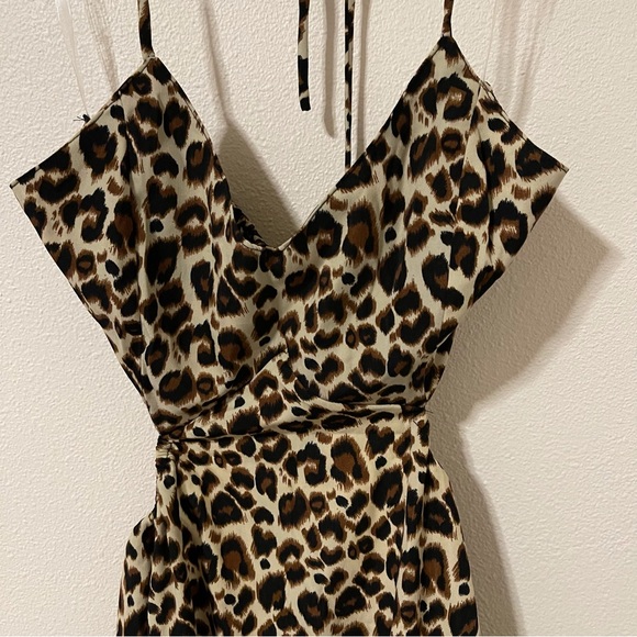 Fashion Nova Jungle Babe Leopard Print Halter Neck Midi Dress Brown NWT-M - Picture 4 of 10